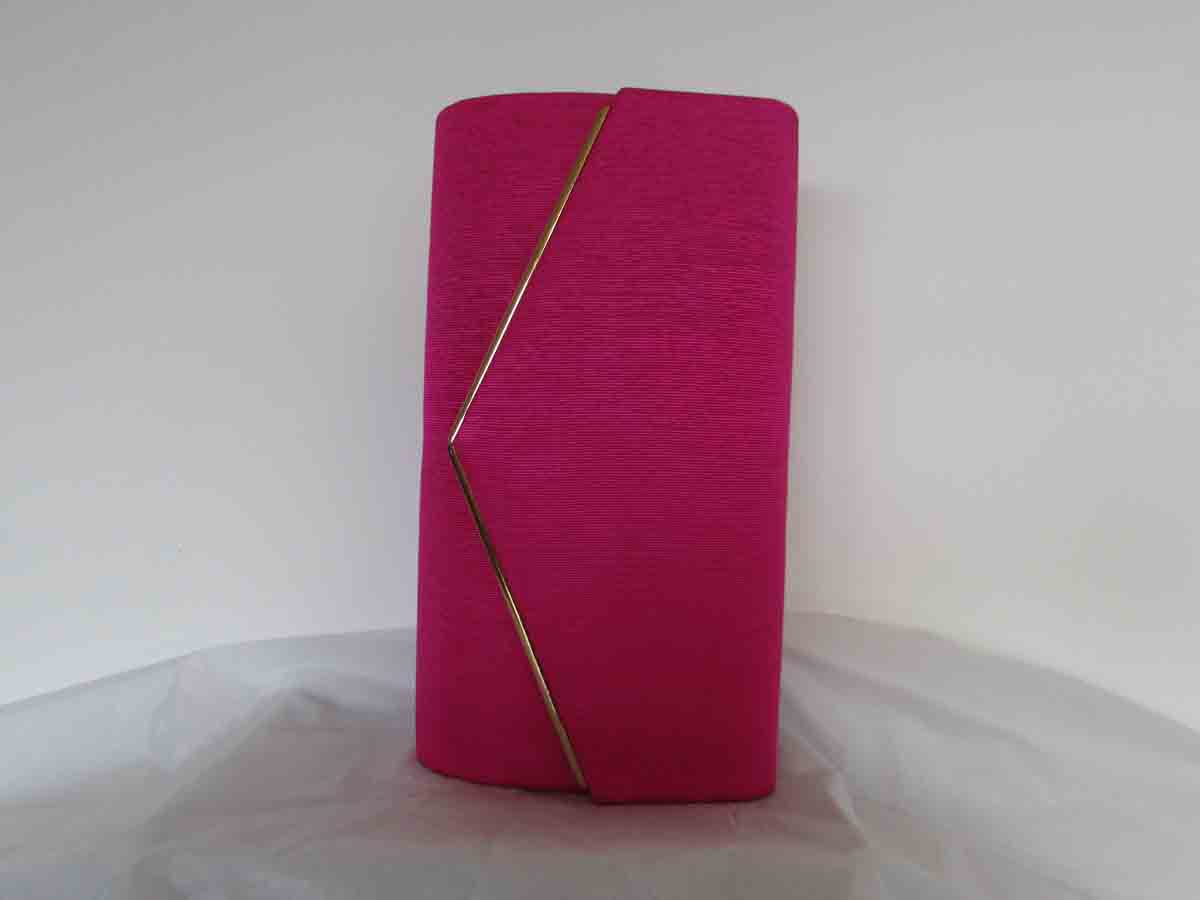 Clutch bag in fucshia pink