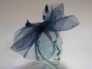 Crin fascinator with spots in navy