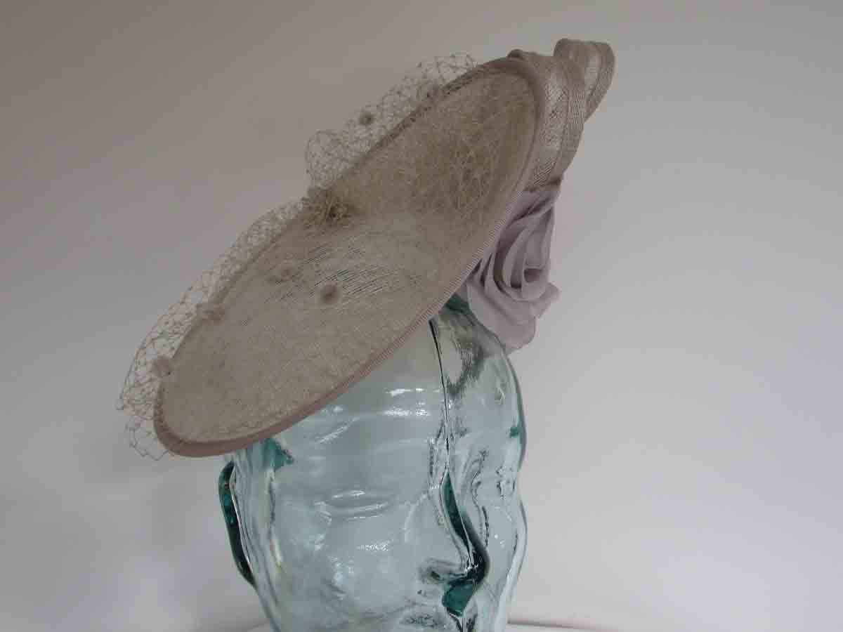 Sinamay disc with netting in silver