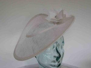 Three quarter brim hatinator in white