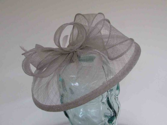 Sinamay fascinator with feathers in platinum