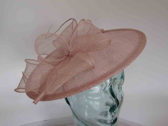 Simanay hatinator with flower in rose pink