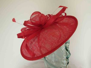 Small oval hatinator in carmine