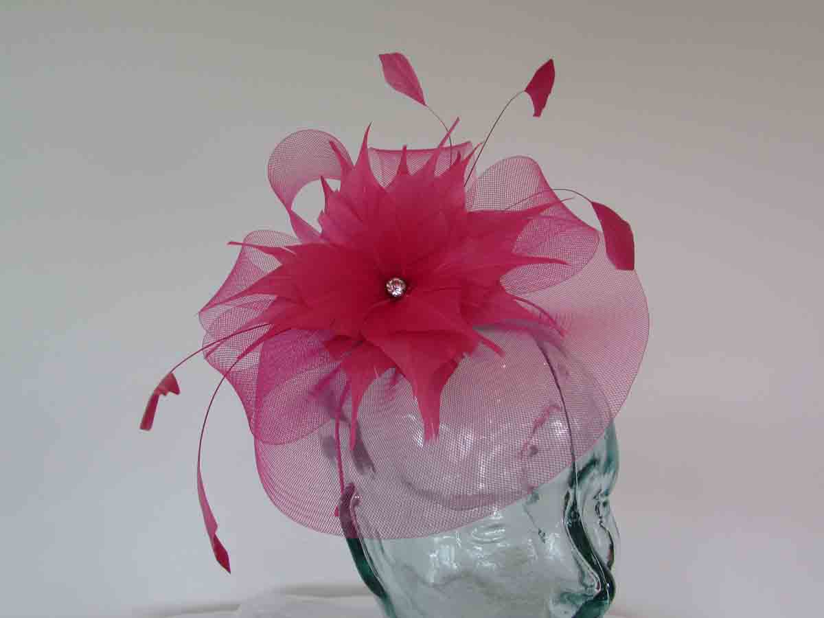 Crin fascinator with feathered flower in raspberry pink