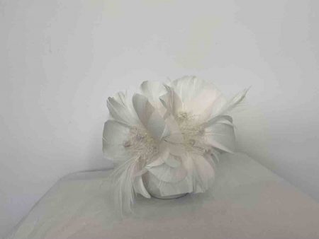 Feathered fascinator in ivory