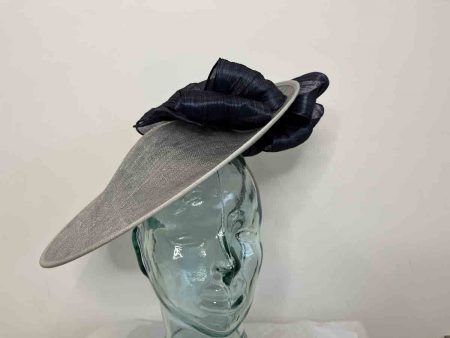 Large hatinator with silk abaca bow in silver and midnight navy