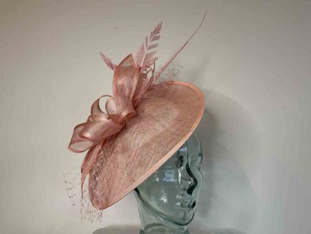Oval hatinator with double quill in confetti