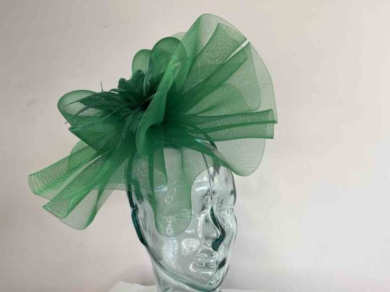 Crin fascinator with feather flower in emerald green