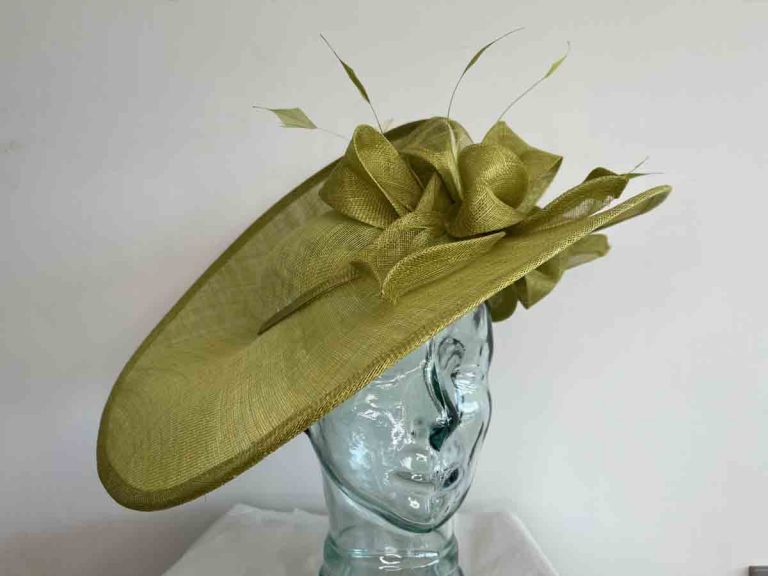 Fascinators & Hatinators | Fascinators for weddings | Fascinators for races