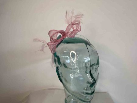 Looped fascinator in blossom pink