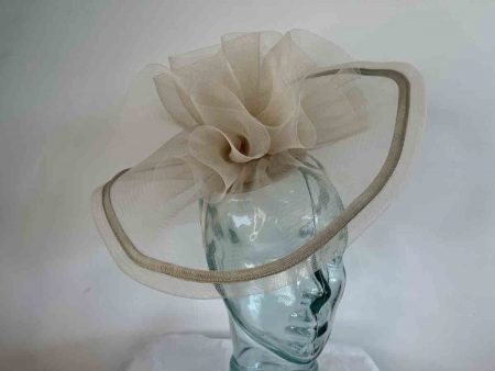 Crin fascinator with centre crin detail in almond