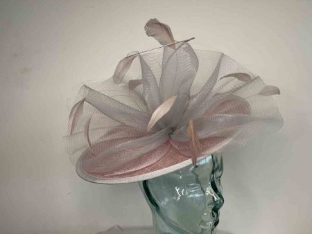 Rose pink hatinator with crin detail