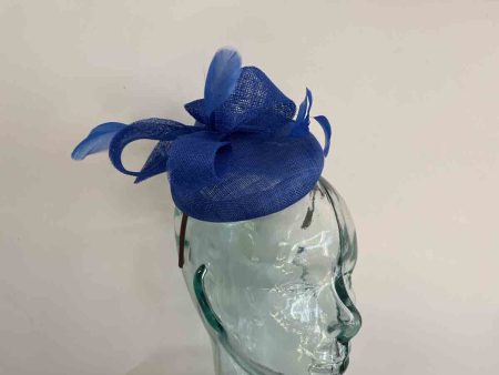 Pillbox fascinator with bow in neptune