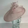 Simple circular hatinator in new oyster