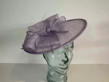 Simanay hatinator with flower in metallic wisteria