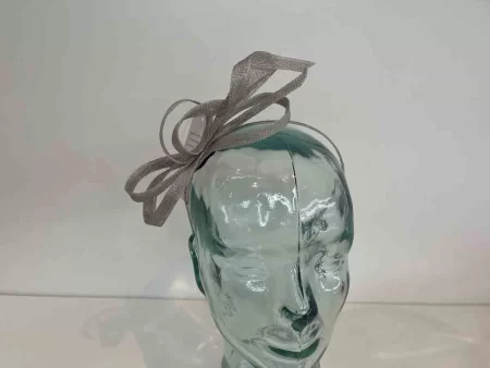 Simamay looped fascinator in almond