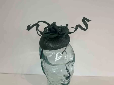 Pillbox fascinator with double flower in bottle