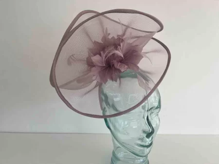 Crin fascinator with centre flower detail in rose