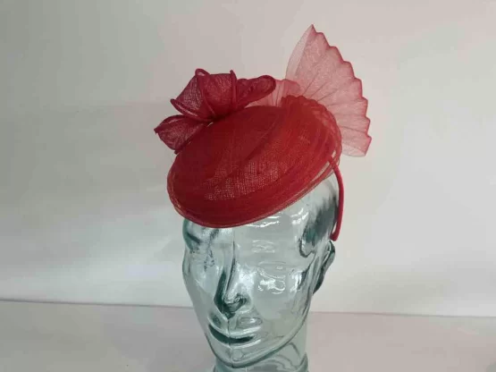 Pillbox fascinator with pleated crin in tulip red