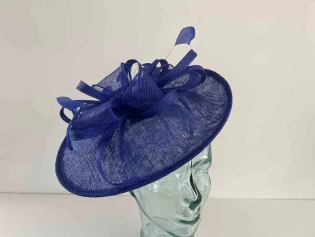 Small oval hatinator in cobalt
