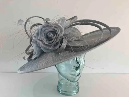 Large oval hatinator with triple flowers in metallic silver