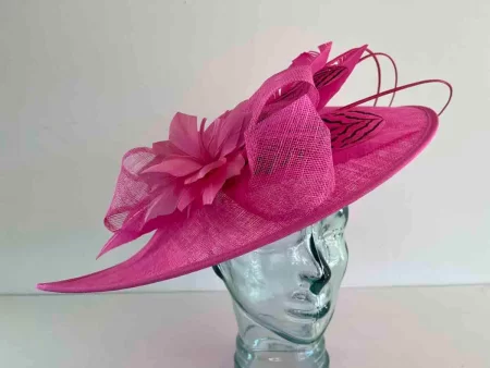 Diamond hatinator with triple quill in hot pink